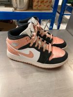 Nike Air Jordan 1 MID Korall Nordrhein-Westfalen - Erwitte Vorschau