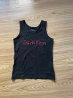 Calvin Klein Top Shirt Gr. 146/152 Nordrhein-Westfalen - Neuenrade Vorschau