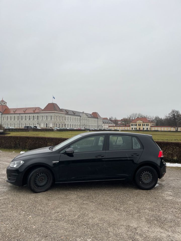 VW Golf 7 Bluemotion Trendline 2 Hand TüV Neu in München