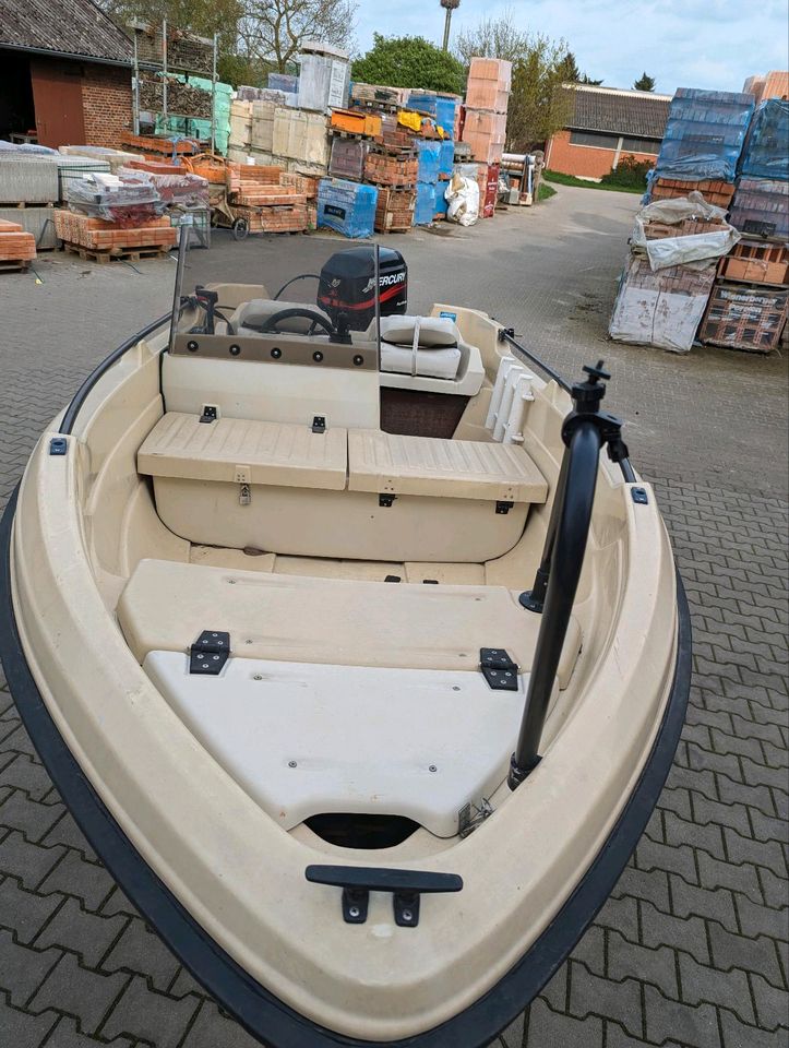 Terhi 415 Nova Konsolenboot / Angelboot  30 PS 4 Takt + Trailer in Hamburg