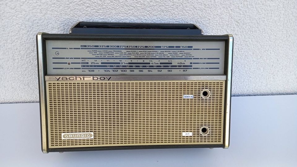 Gehäuse für Grundig Yacht-Boy 202 Kofferradio 1962/63 in Hirschaid