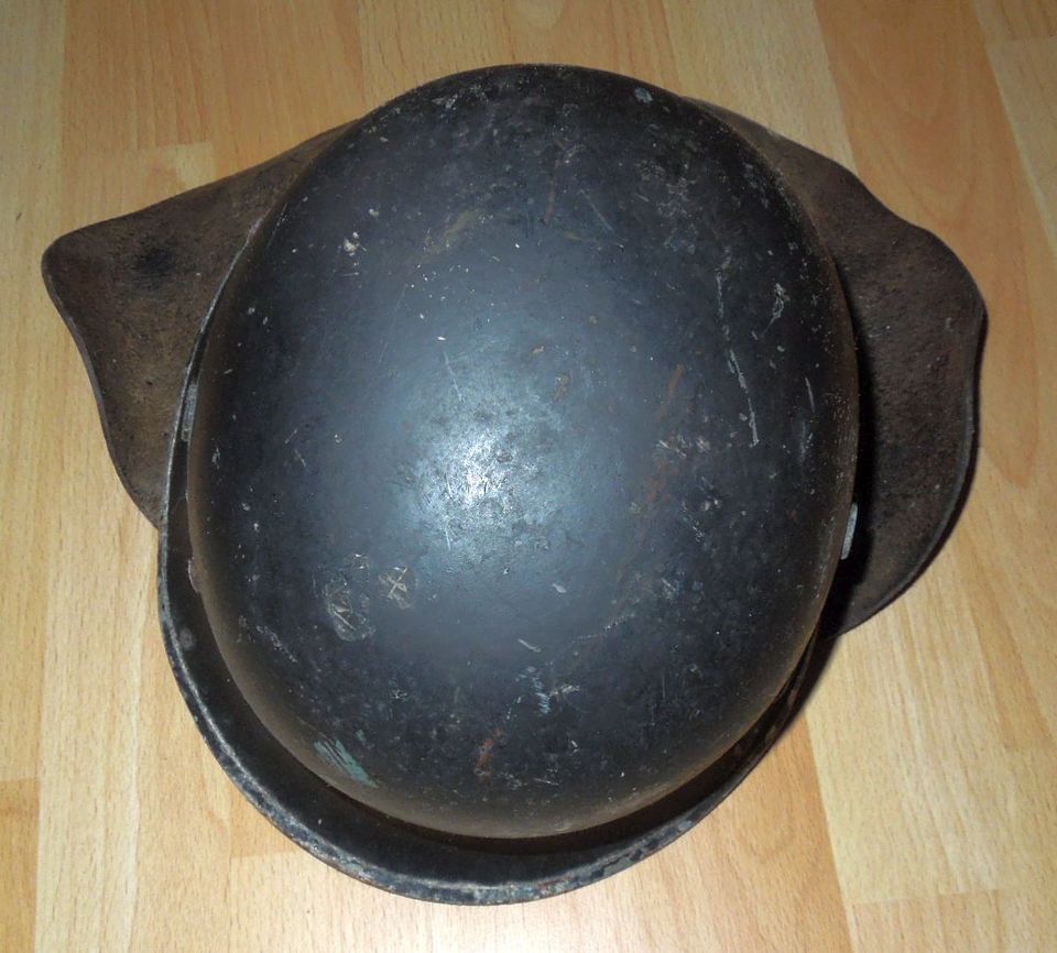 FEUERWEHR / LUFTSCHUTZHELM VERMUTLICH AUS 40-45 in Kemberg