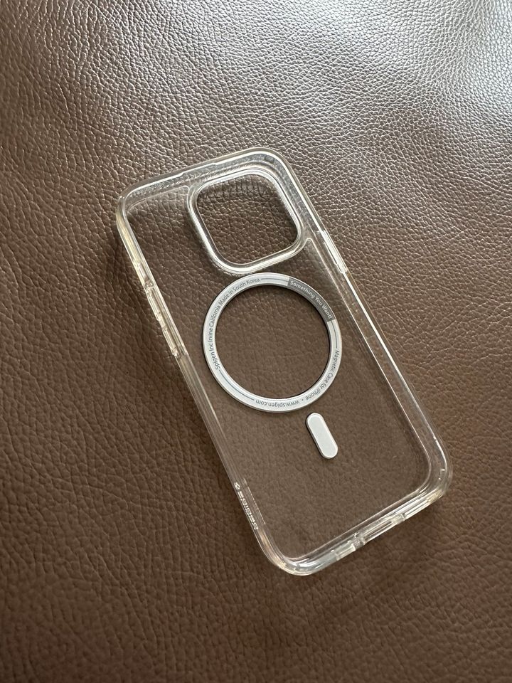 Spigen Case Hülle mit MagSafe iPhone 13 Pro - Transparent in Groß Kummerfeld