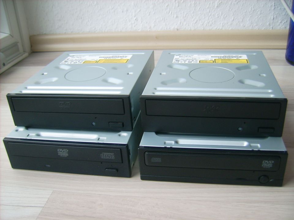 DVD ROM intern schwarz SATA 4 Stück in Hannover