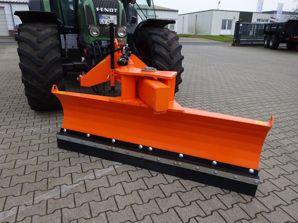 Pronar Planier- Schneeschild, Front + Heck, PU T 20, NEU in Itterbeck