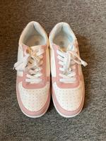 Schuhe Sneaker Damen Gr.40 Rheinland-Pfalz - Katzenelnbogen Vorschau