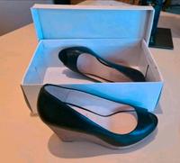 Offene Pumps mit Keilabsatz NEU Gr. 39 Hessen - Tann Vorschau