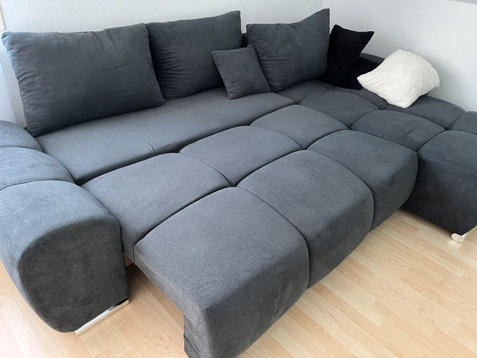 Schlafsofa mit Bettkasten in Weil der Stadt