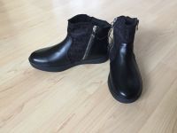 Neu Michael Kors Stiefeletten Stiefel schwarz Kinder Größe 33 Niedersachsen - Isernhagen Vorschau