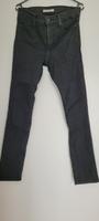 Schwarze Jeans neuwertig Nr. 311 Shaping skinny W29/L30 Niedersachsen - Celle Vorschau