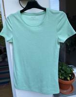 T- Shirt , mintfarben, neuwertig, Gr. S, kurzärmlig :) Berlin - Schöneberg Vorschau
