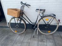 Vintage Holland-Damenrad 28" mit Ledersattel und Transportkiste Nordrhein-Westfalen - Wesel Vorschau