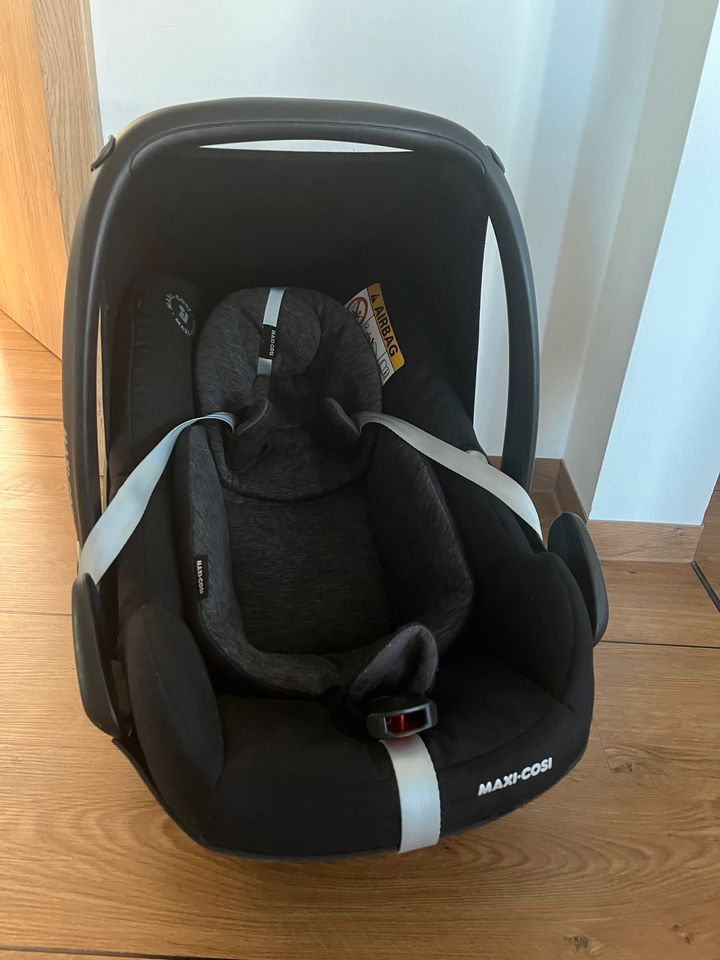 Maxi Cosi Pebble Pro i-size Babyschale in Ahorn b. Coburg