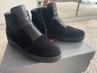 Prada Stiefel Köln - Ostheim Vorschau