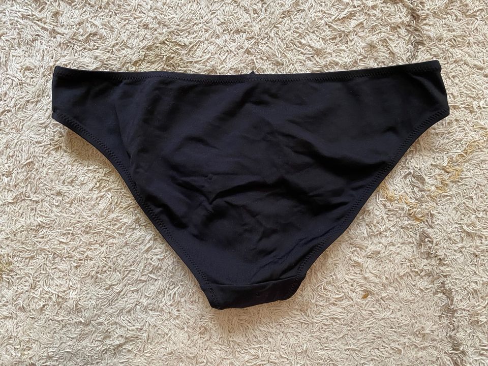 Bikini Höschen Unterteil 40 - 42 M - L Bruno Banani Bufallo Joop in Berlin