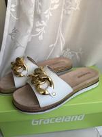 Sommerschuhe Sandalen weiß Verzierung NEU Leipzig - Leipzig, Zentrum-Nord Vorschau