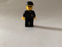 Lego City Polizist mit schwarzer Kappe Nordrhein-Westfalen - Neuss Vorschau