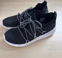adidas leichter Turnschuh Gr. 41 (UK7,5) Bayern - Dorfen Vorschau