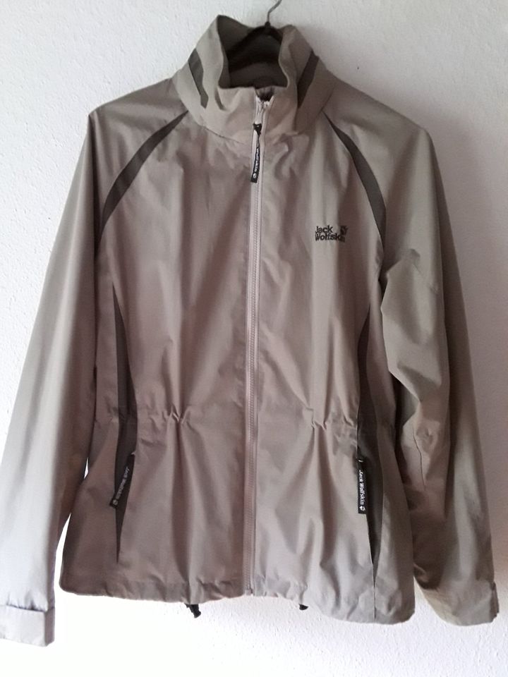 Jacke Marke Jack Wolfskin neuwertig Damen,,leicht,L in Oldenburg