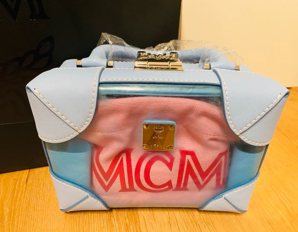 MCM Crossbody Umhängetasche Tasche Transparent hellblau rosa in Willmering