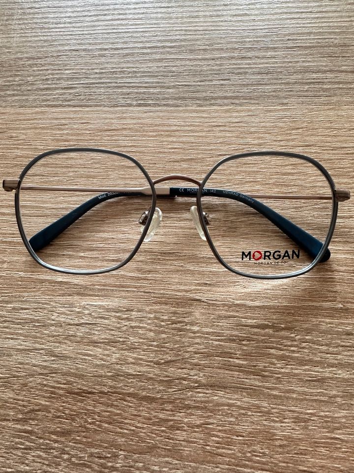 Schöne neue Brille, Fassung, Brillenfassung, Morgan in Lindau