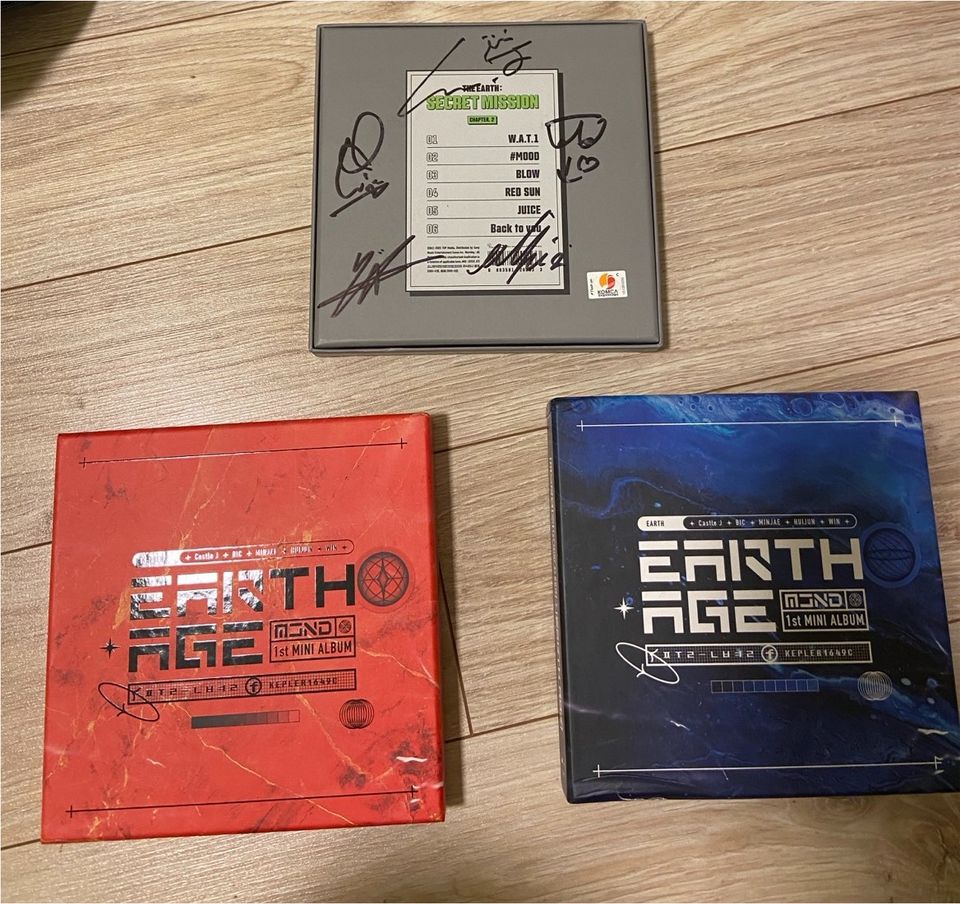 [WTS] MCND SIGNED ALBUM SECRET MISSION + 2 EARTH AGE ALBEN in Gifhorn