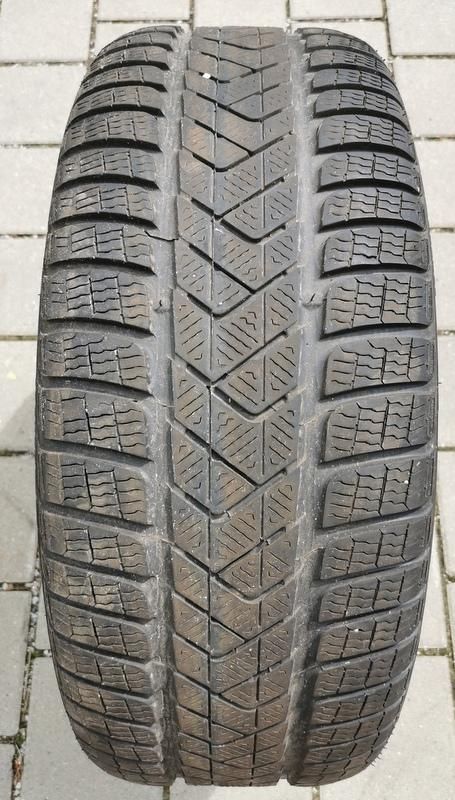 1x 245/45R19 102V PIRELLI SOTTOZERO 3 WINTERREIFEN RUNFLAT #16CG in Bad Tölz