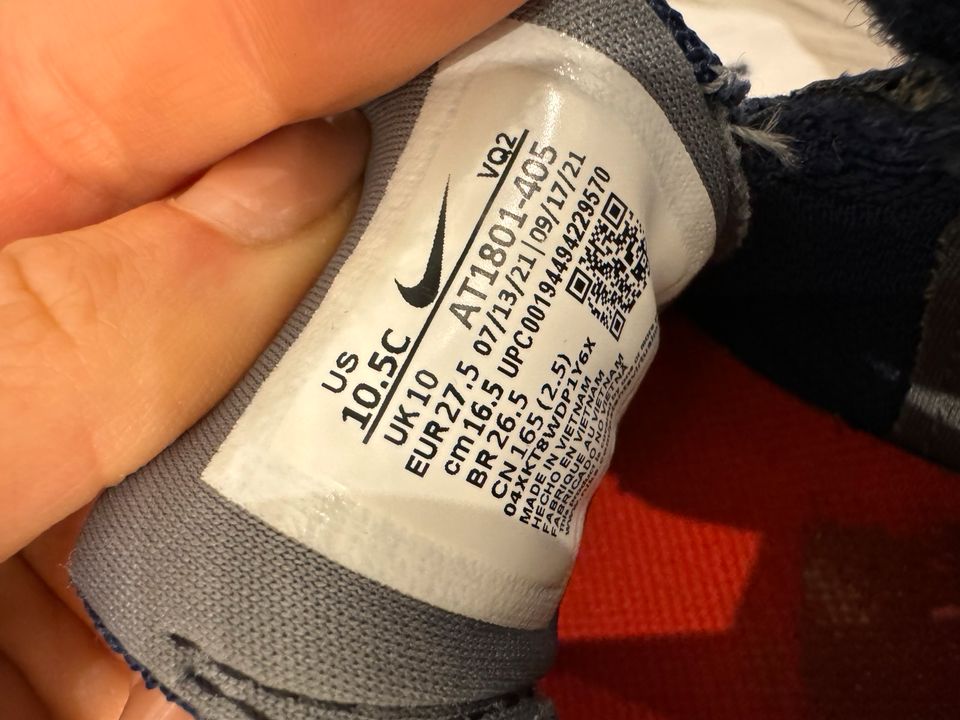 Nike Jungs Schuhe in Gr. 27,5 in Altötting