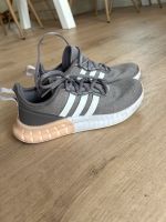 Adidas Turnschuhe Sneaker 37 1/3 Sachsen-Anhalt - Groß Santersleben Vorschau