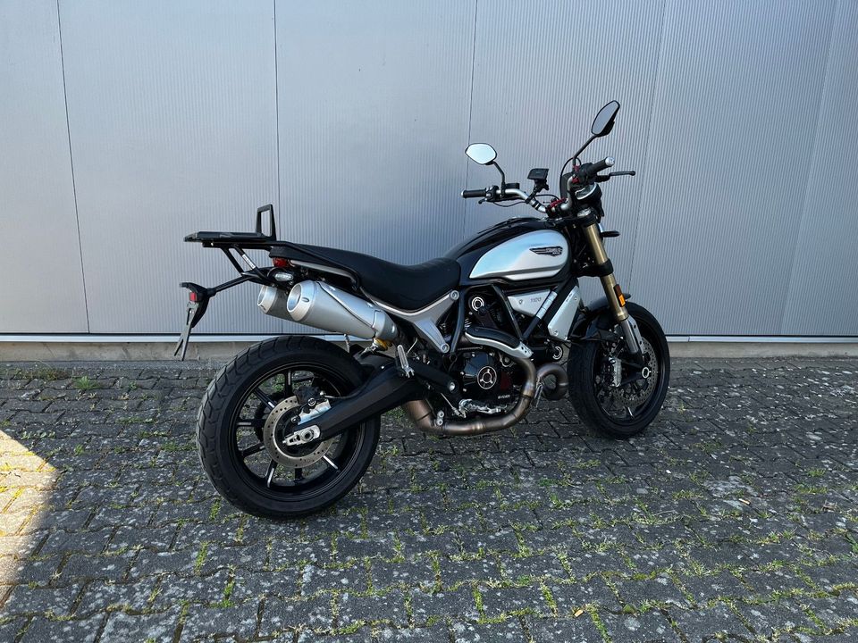 Ducati Scrambler 1100 Diamond Black in Wilburgstetten