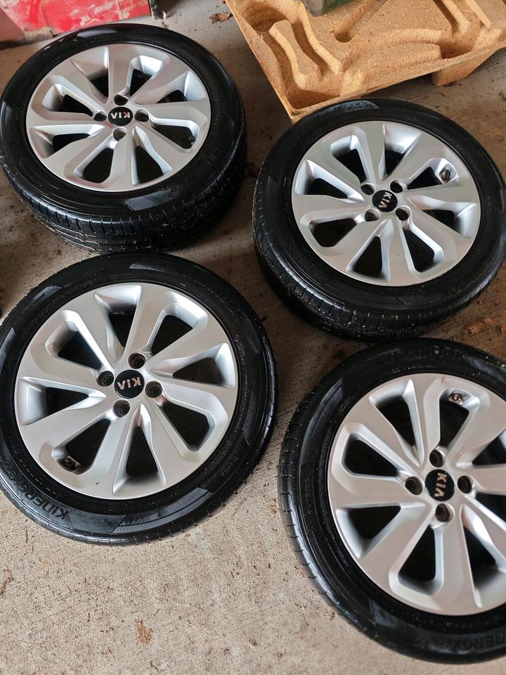 Kia Rio Felgen 6x16" et43 in Halver