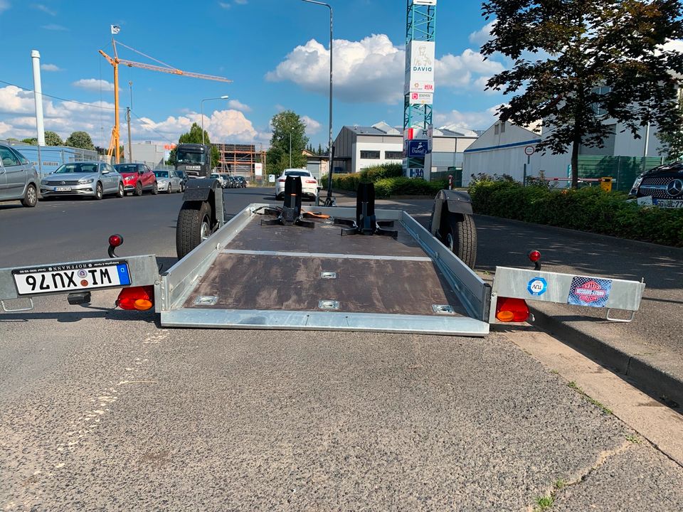 Motorradanhänger absenkbar, zu vermieten - min. 3 Tage in Wiesbaden
