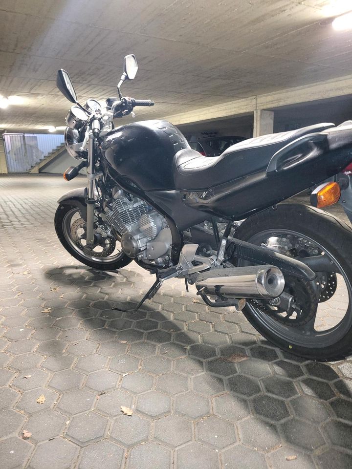 Yamaha XJ600N  XJ 600  N mit Griffheizung in Burscheid