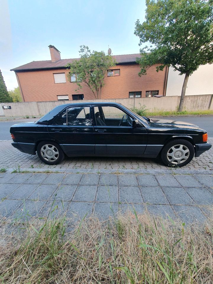Mercedes Benz 190  2.0 Benzin Automatik Mit Klima in Nürnberg (Mittelfr)