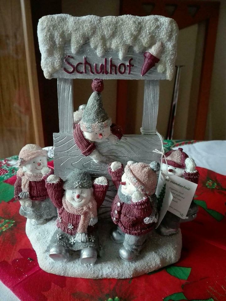 Weihnachtlich winterliche Figur echt handarbeit (Schulhof) in Herzberg am Harz