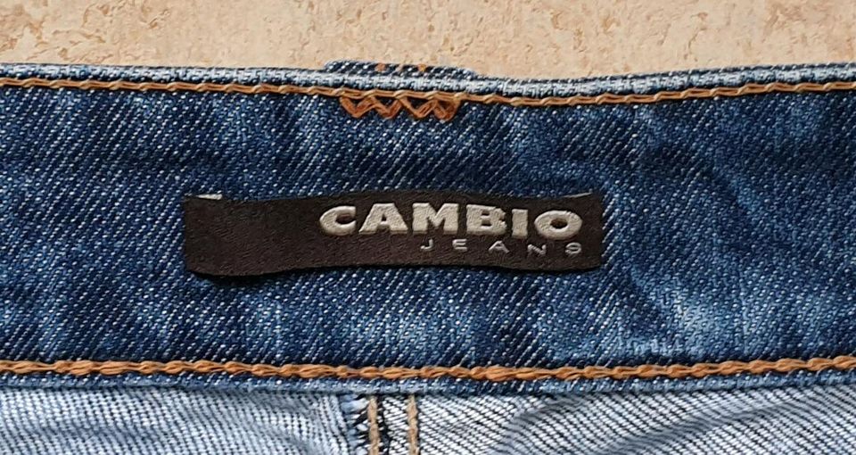 CAMBIO Hose/Jeans Gr. 40 in Eching (Niederbay)