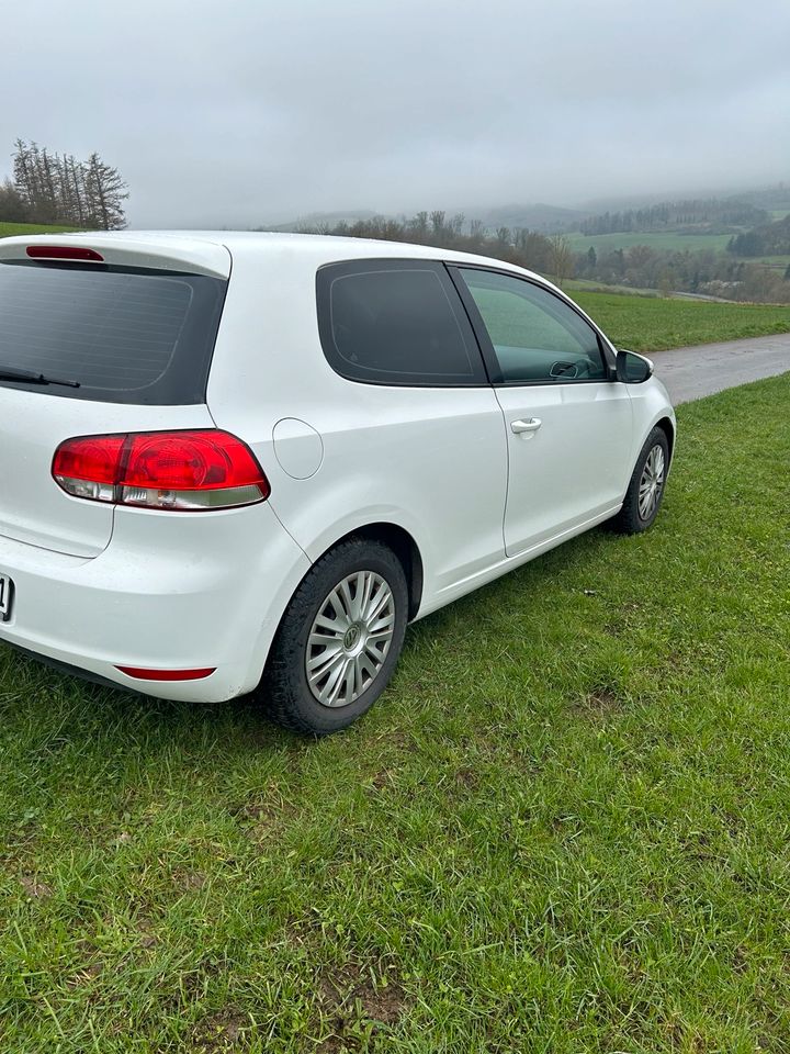 VW Golf 6 Kleinwagen 1,4l Audi Seat in Balve