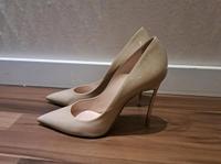 Casadei Pumps High Heels Damen Lackleder 38 beige Nordrhein-Westfalen - Minden Vorschau