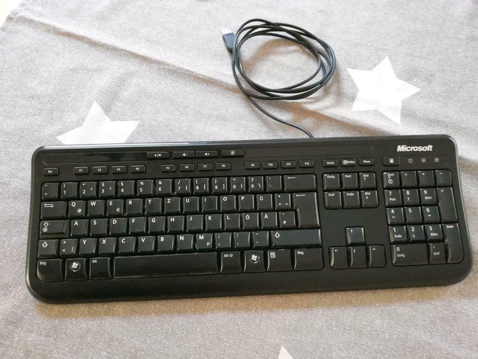 Microsoft Wired Keyboard 600 in Leer (Ostfriesland)