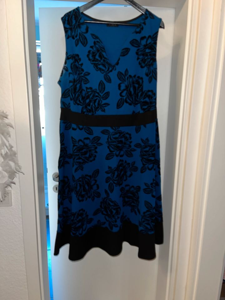 Kleid in 3/4 Länge in Salzgitter