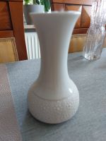 THOMAS GERMANY kleine Vase weiß 70er? Bisquit/Glänzend Niedersachsen - Wilhelmshaven Vorschau