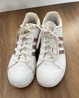 Adidas Sneaker  Größe 38 2/3 Hessen - Flieden Vorschau