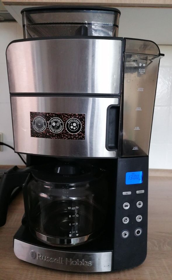 Kaffeemaschine mit Mahlwerk von Russel Hobbs - TOP in Nordenholzermoor