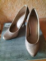 Goldfarbene High Heels Brandenburg - Elsterwerda Vorschau