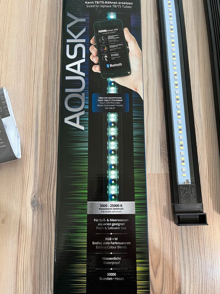 Aquarium Beleuchtung Fluval Aquasky LED App Steuerbar 2 Stück in Hamburg