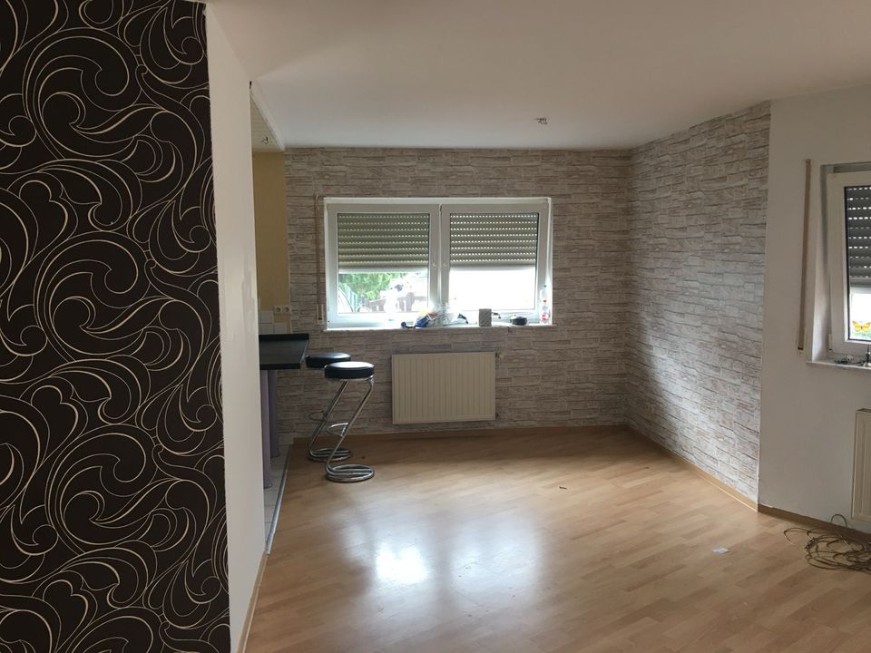 Top 3 Zimmer Wohnung 90 qm Seniorengerecht Bj.99 in Münchwies in Neunkirchen