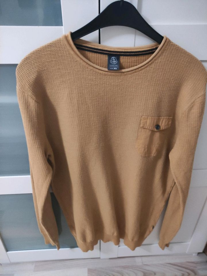 Herren Pullover, Größe XL in Eckernförde