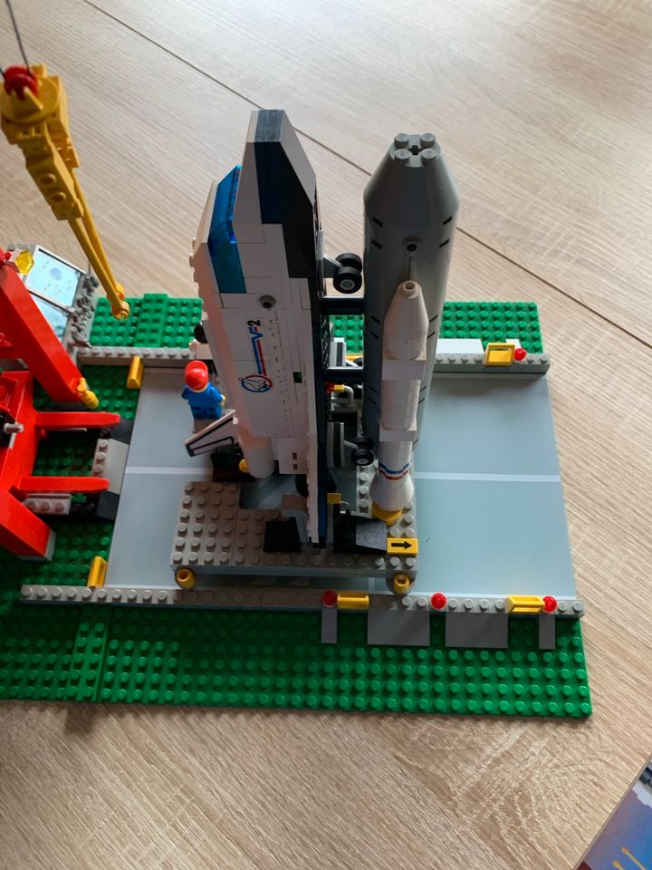 Lego System 6339 mit Anleitung Space Shuttle Station in Pansdorf