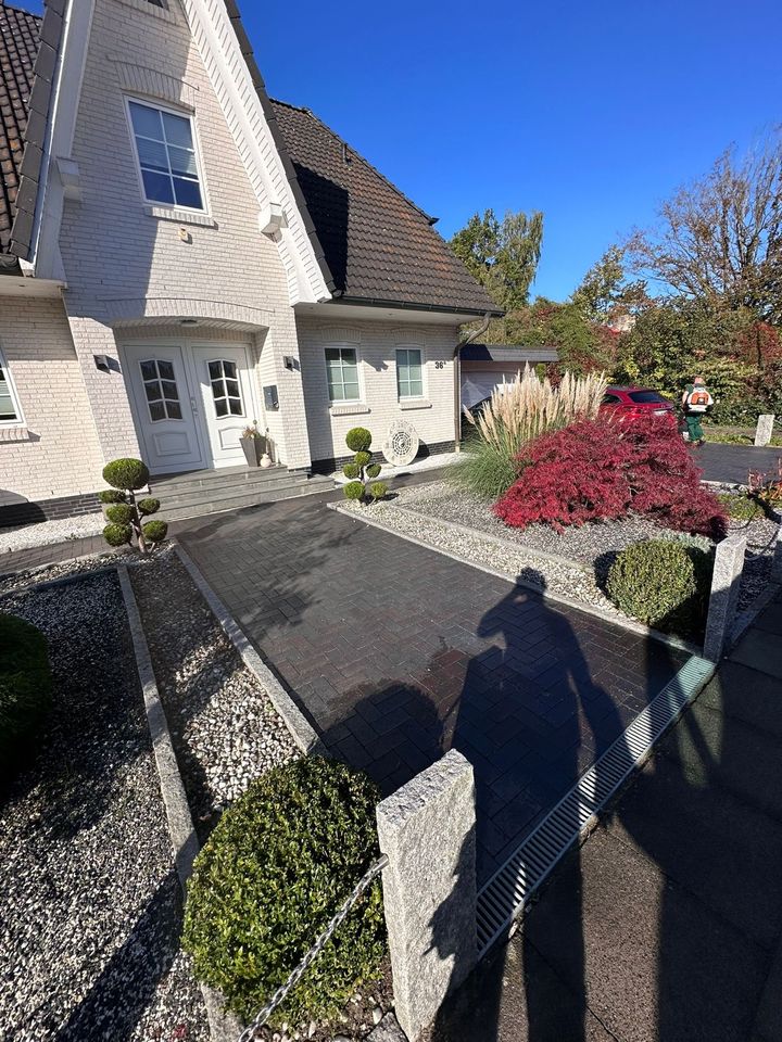 Gartenarbeit alle Arten , Hecke schneiden , Grundstück pflegen in Bad Oldesloe