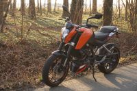 KTM Duke 125 mit Sportauspuff Nordrhein-Westfalen - Lippstadt Vorschau